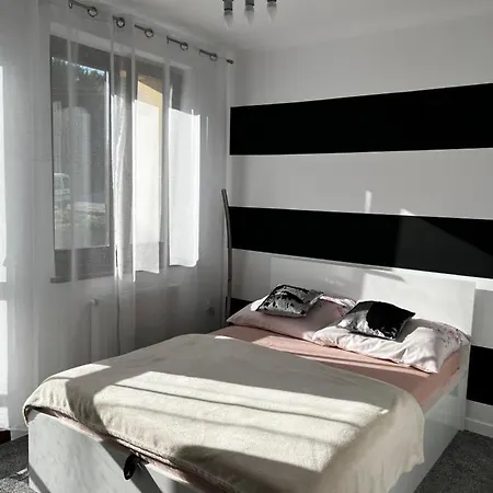 Ferienwohnung Bieszczadzki Zakatek Ustrzyki Dolne Exterior foto