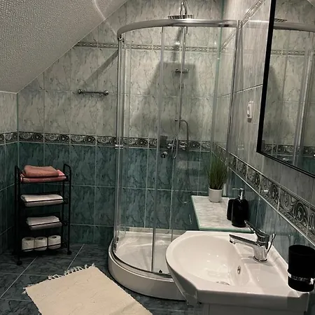 Ferienwohnung Bieszczadzki Zakatek Ustrzyki Dolne Exterior foto